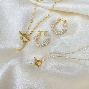Beauty pearl Necklaces