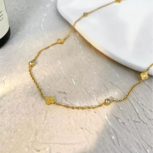 Mini clover Necklaces