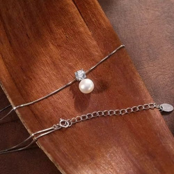 Round pearl Necklaces