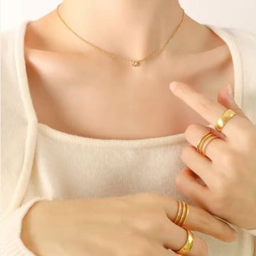 Round mini diamond Necklaces