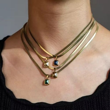 Green saffie Necklaces