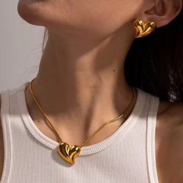 Heart necklace