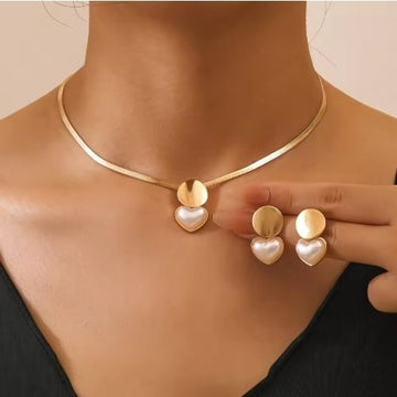 Necklaces Bracelets Earrings with pearl set