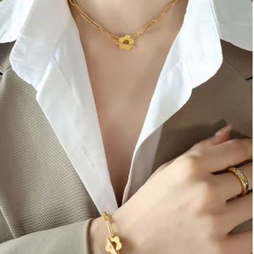 Flower chain Necklaces